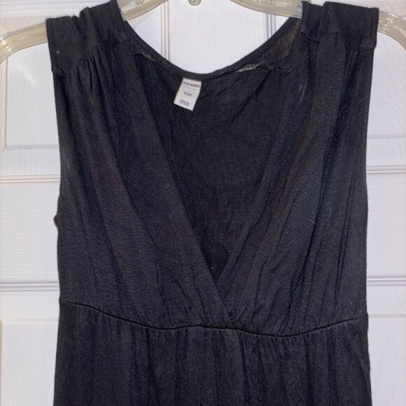 Black Old Navy Maxi Dress with empire waist and surplice top size Small - Picture 3 of 5